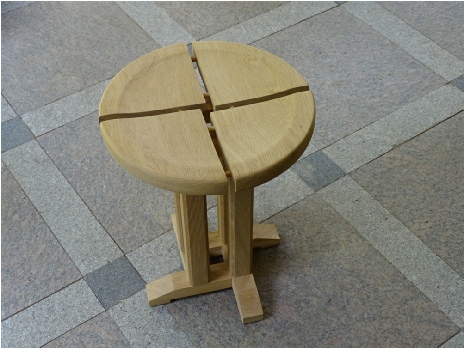 Pedestal Round Stool