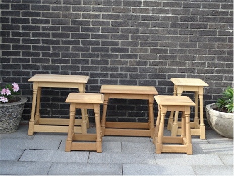 Stool Splayed Turned Legs