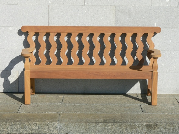 Solomonic 3 Seater